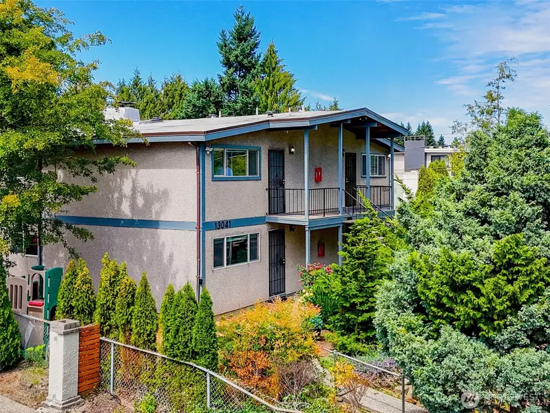 13041 12th AVE SW, Burien, WA 98146