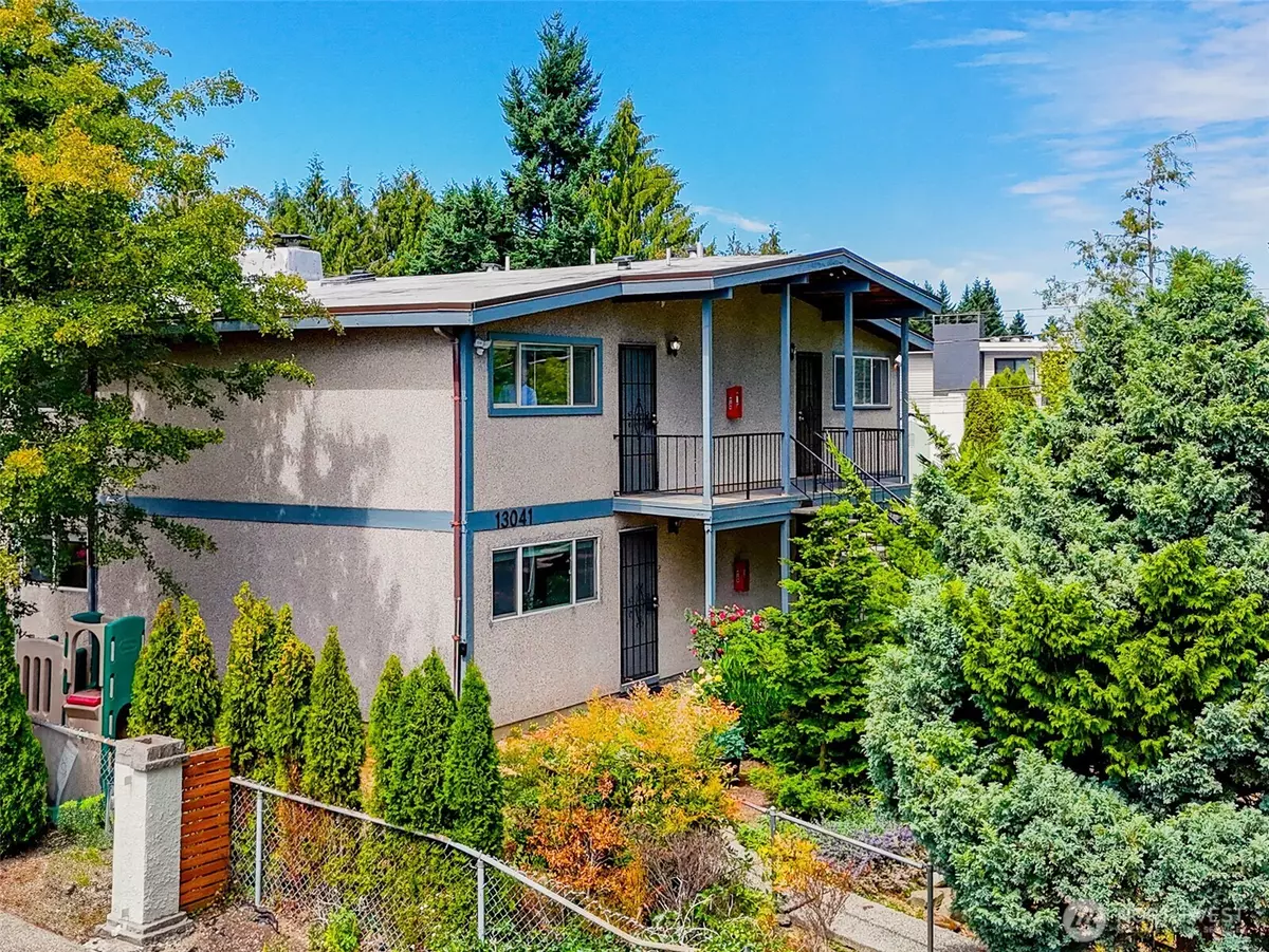 Burien, WA 98146,13041 12th AVE SW