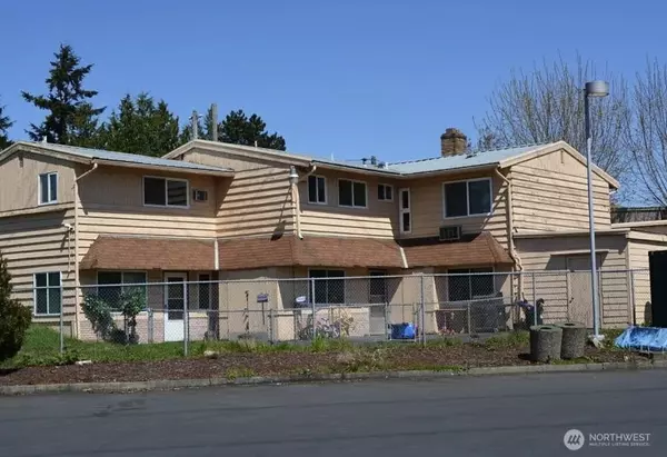 7621 S 124th ST, Seattle, WA 98178