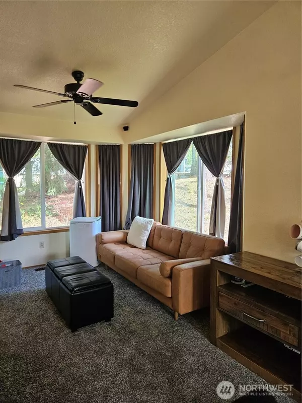 Olympia, WA 98506,3710 Mapleview DR NE