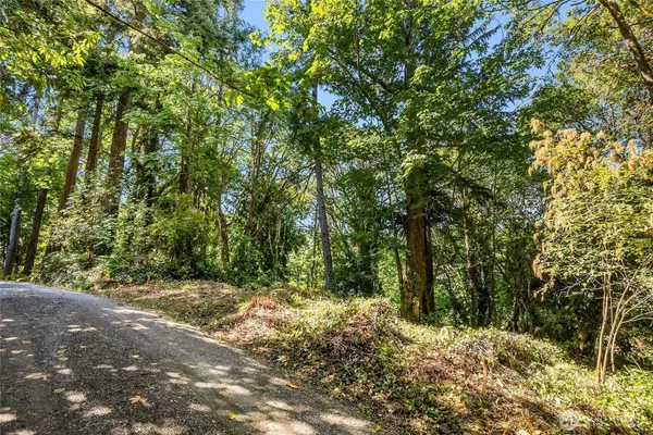Bainbridge Island, WA 98110,0 Sunrise DR NE
