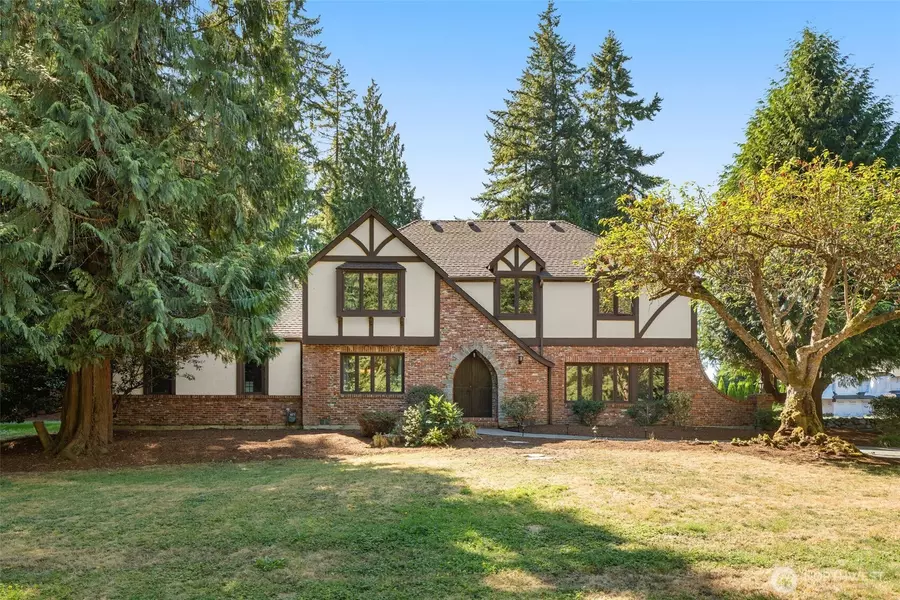 23330 75th AVE SE, Woodinville, WA 98072