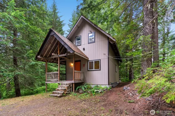 Cougar, WA 98616,801 Marble Mountain RD