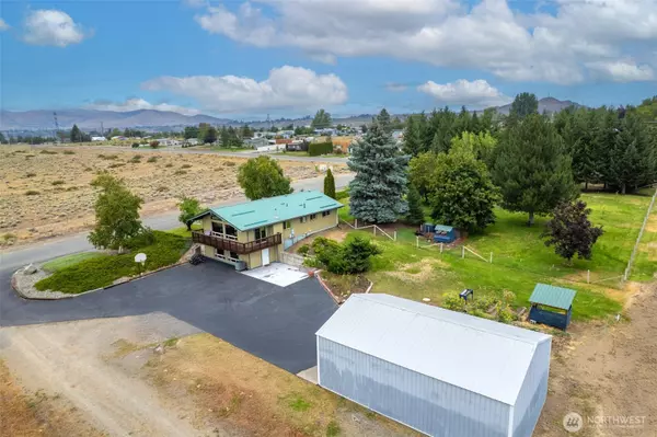5 W Parkway ST, Omak, WA 98841