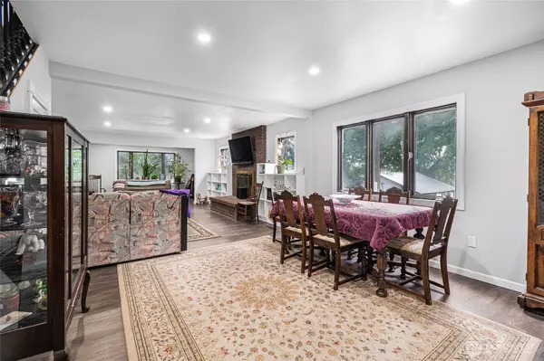 Kettle Falls, WA 99141,792 Hwy 395 ##A