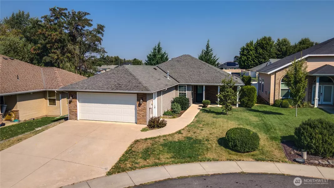 739 SE Songbird LN, College Place, WA 99324
