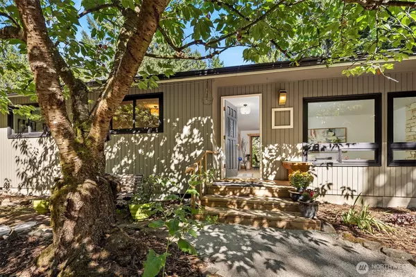 Bainbridge Island, WA 98110,10780 Hyla AVE NE