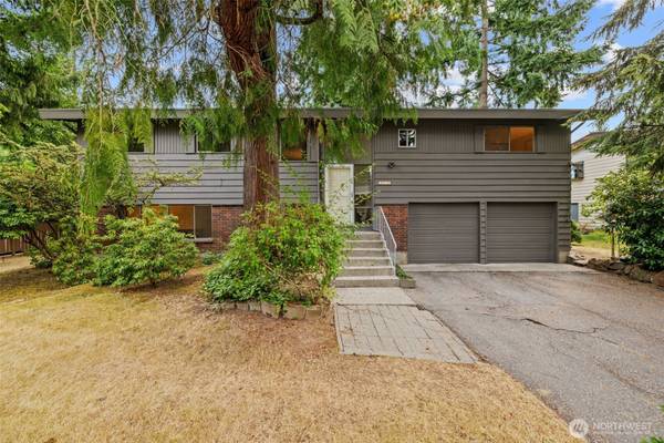 8635 NE 133rd PL, Kirkland, WA 98034
