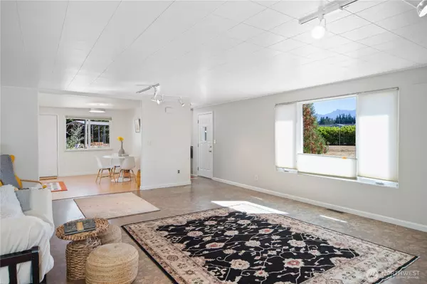 Sequim, WA 98382,245 Gupster RD