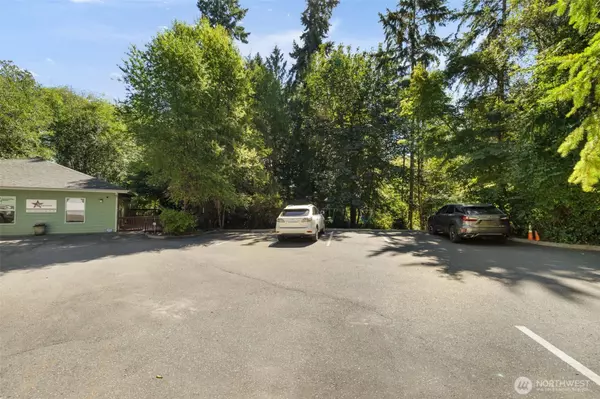 Port Orchard, WA 98366,1550 SE Woodridge DR