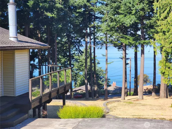 Camano Island, WA 98282,375 Roberts WAY