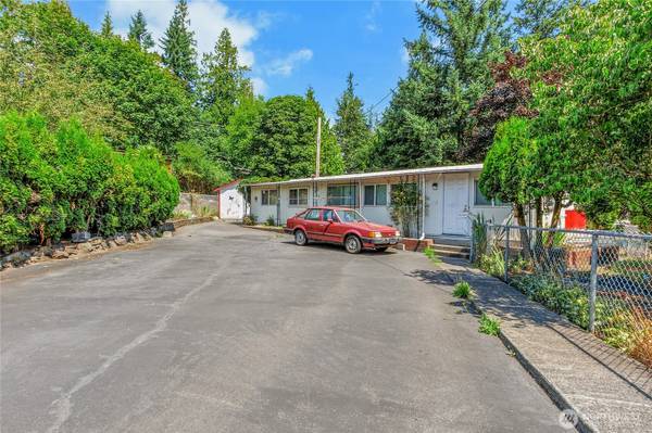 22034 SE 272nd PL, Maple Valley, WA 98038