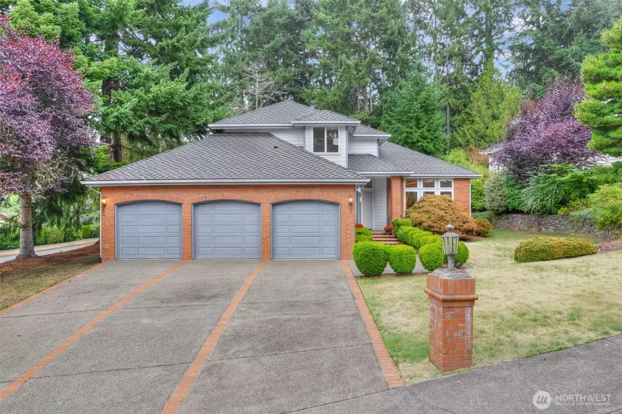 311 Keach LOOP, Steilacoom, WA 98388