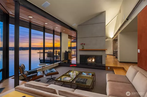 Mercer Island, WA 98040,7703 W Mercer WAY