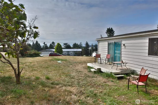 570 Crockett Lake RD, Coupeville, WA 98239