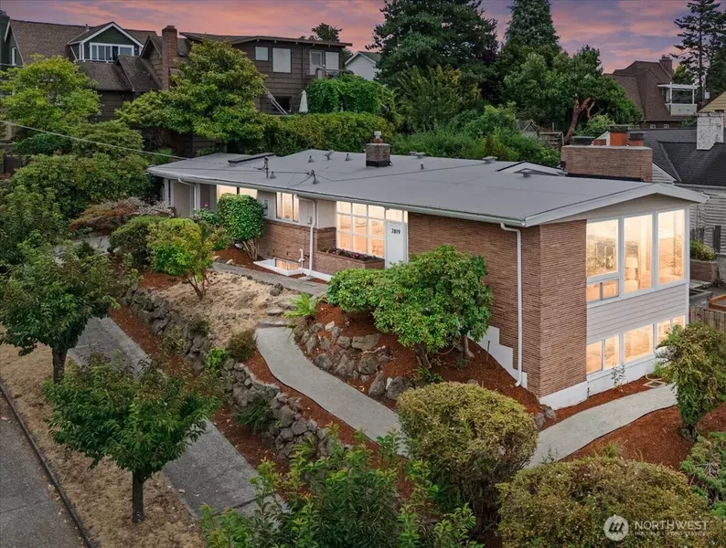 2819 W McGraw ST, Seattle, WA 98199