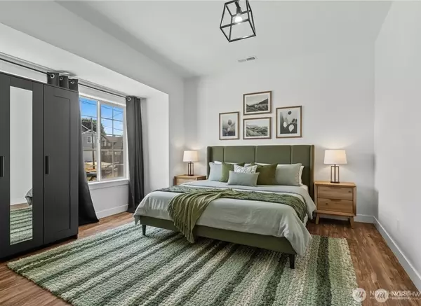 Tacoma, WA 98408,5424 S J ST