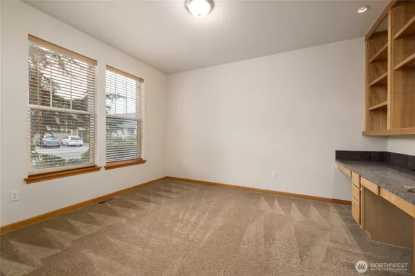 Mount Vernon, WA 98274,1716 Grand AVE