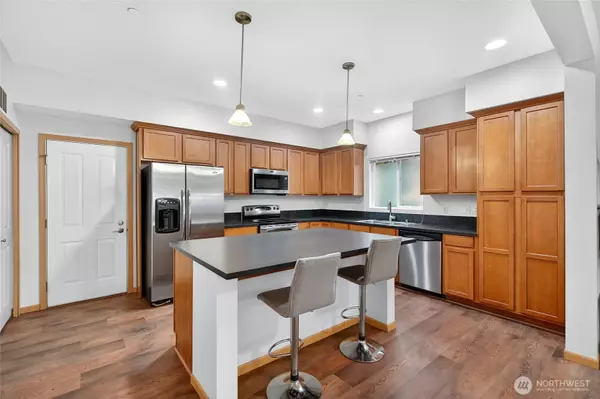 Bellingham, WA 98226,4674 Wade ST #102