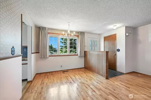 Mountlake Terrace, WA 98043,6501 233rd PL SW