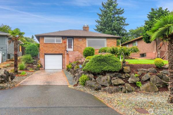 4012 SW 107th ST, Seattle, WA 98146