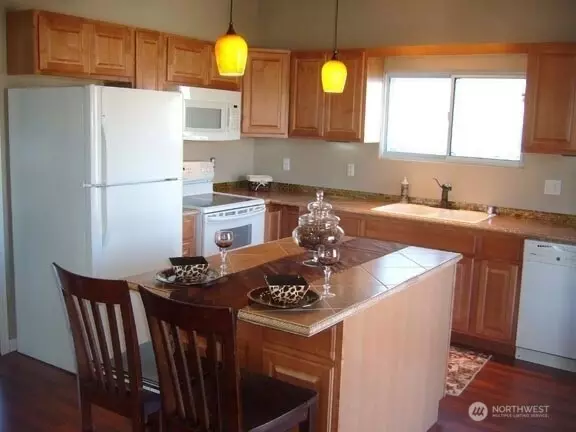 Tacoma, WA 98404,3806 E Spokane ST