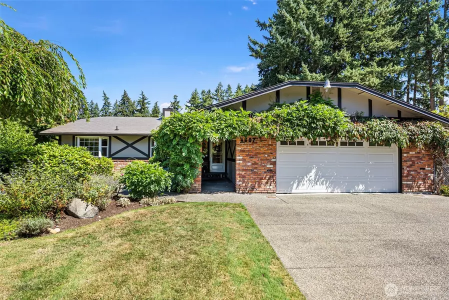 4607 72nd Avenue Ct W, University Place, WA 98466