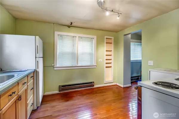Seattle, WA 98126,9817 35th AVE SW