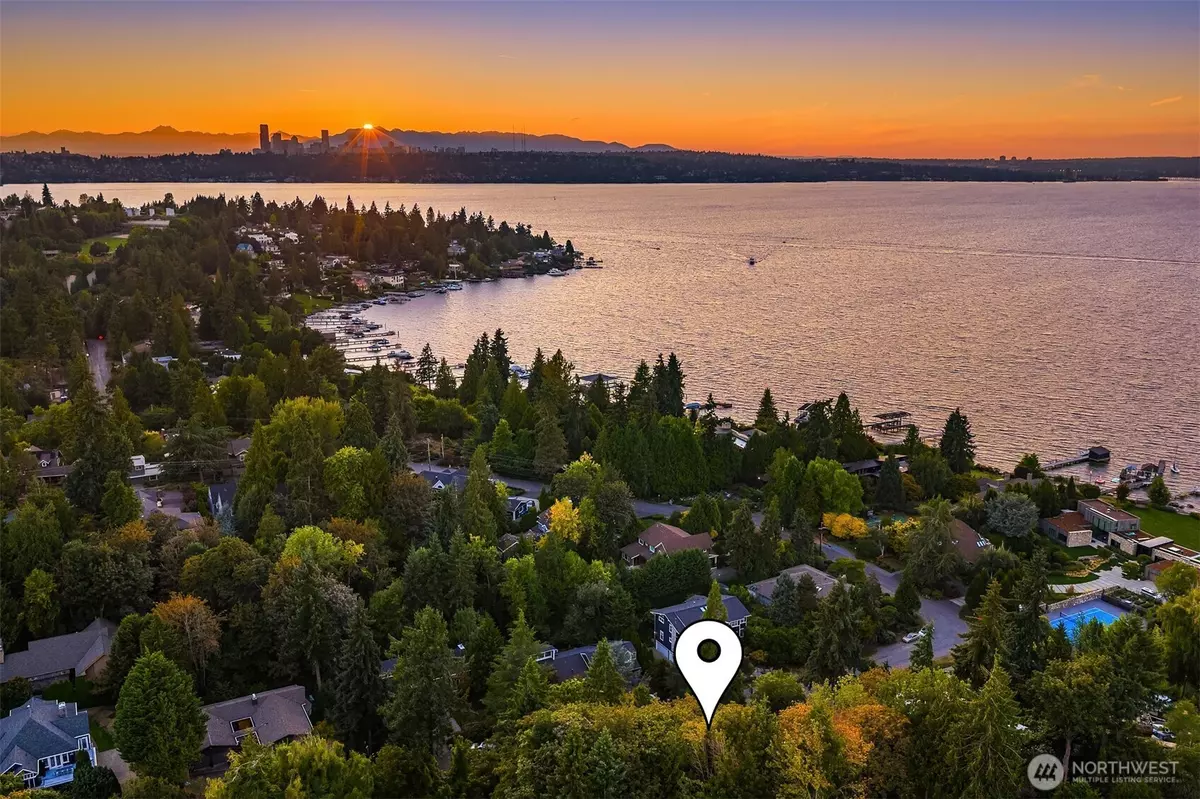 Mercer Island, WA 98040,2024 80th ST SE