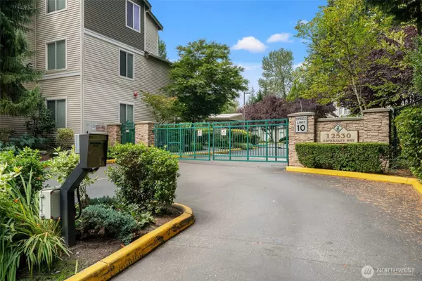 Everett, WA 98204,12530 Admiralty WAY #D102