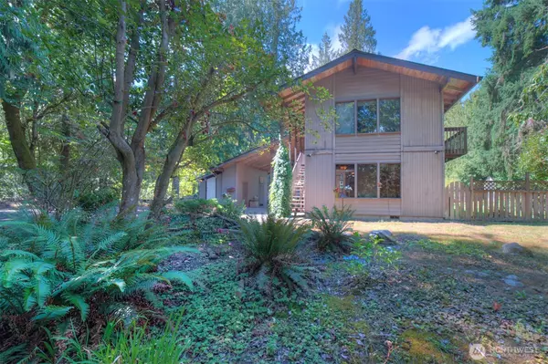 7249 1&2 NE Pebble Beach DR, Suquamish, WA 98392