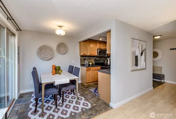 Seatac, WA 98188,4826 S 187th PL #D105