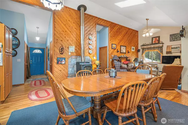 Hunters, WA 99137,3802 Bissell RD