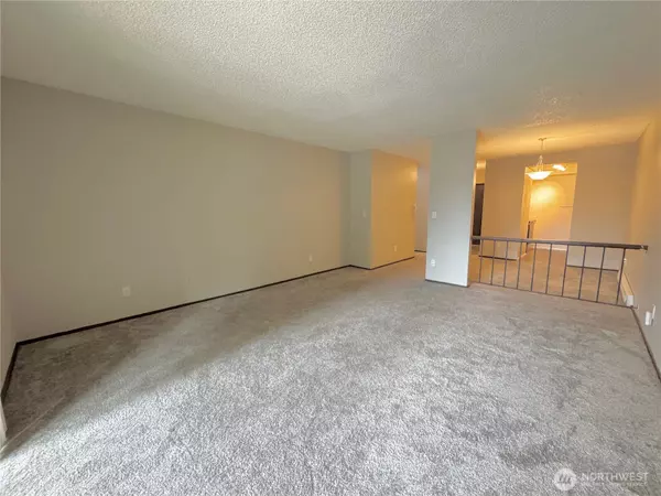 Bellevue, WA 98007,14620 NE 32nd ST #F17