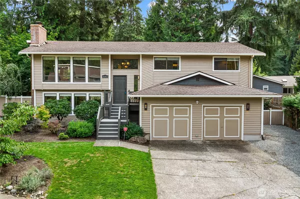 16915 NE 98th CT, Redmond, WA 98052