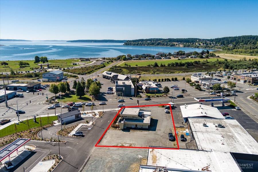 31359 SR 20, Oak Harbor, WA 98277