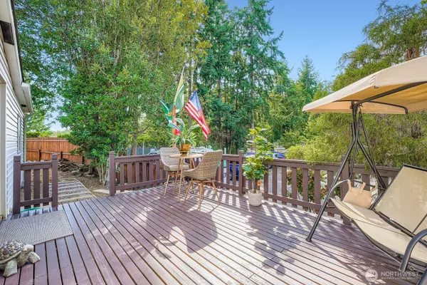 Federal Way, WA 98003,2431 S 371st ST #20