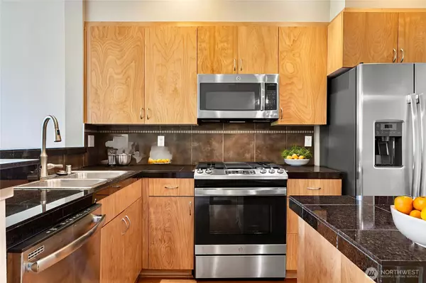 Issaquah, WA 98027,69 Cougar Ridge RD NW #2104