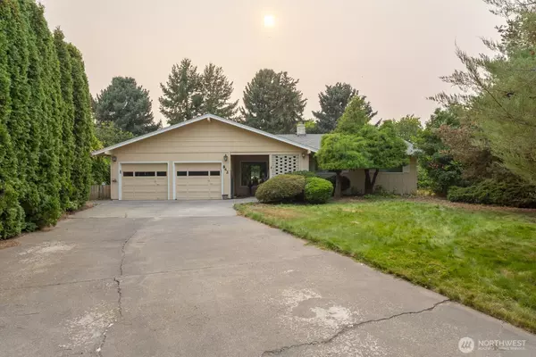 Othello, WA 99344,842 S Meadowlark LN