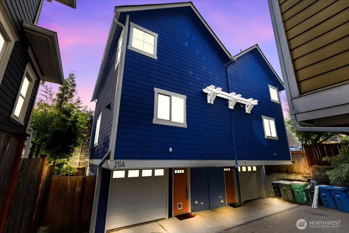 Seattle, WA 98122,211 15th AVE