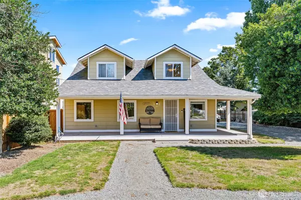 27517 102nd AVE NW, Stanwood, WA 98292