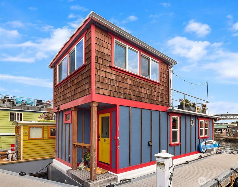 2401 N Northlake WAY #F-5, Seattle, WA 98103