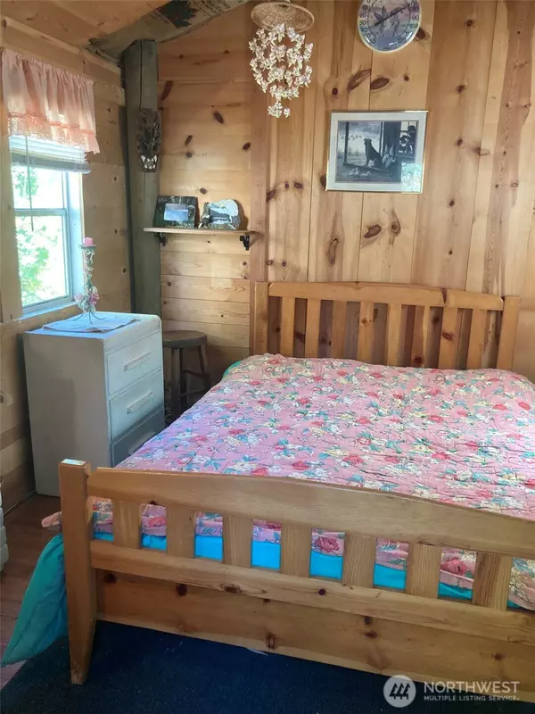 Concrete, WA 98237,9535 Colony Lane