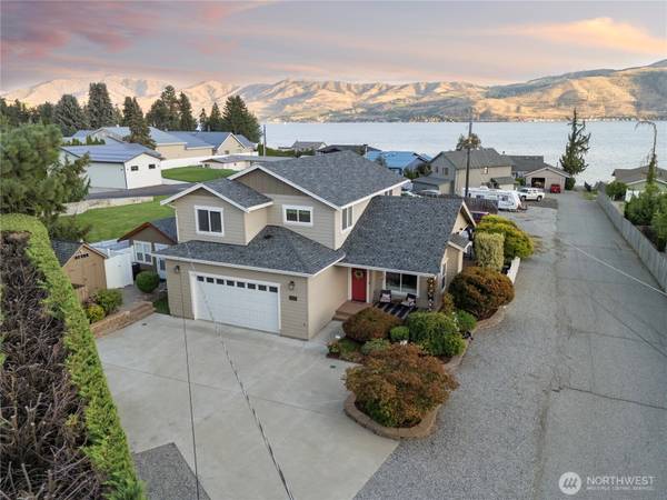 11 Lizzie LN, Manson, WA 98831