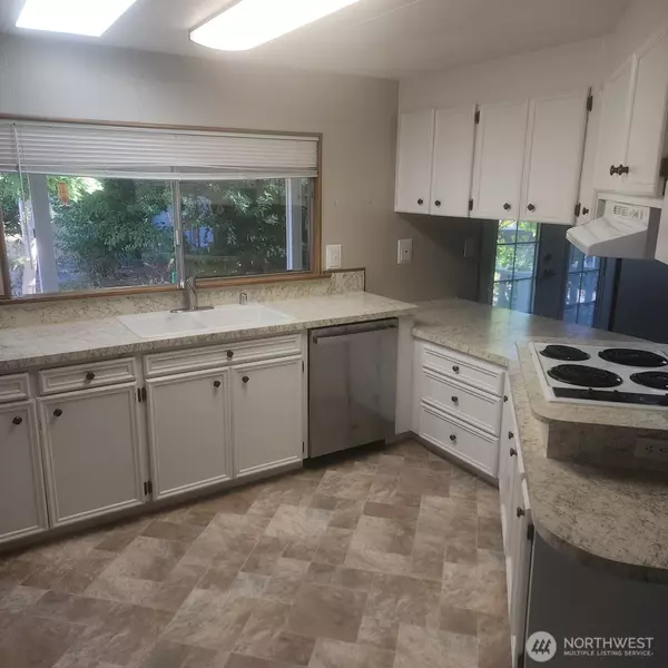 Auburn, WA 98002,1402 22nd ST NE #235