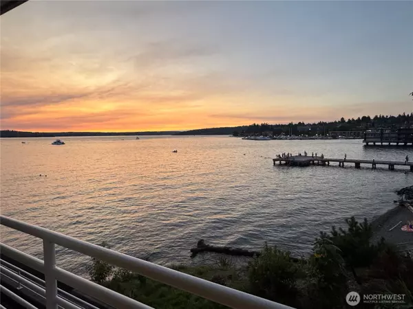 Kirkland, WA 98033,733 Lake ST S #202