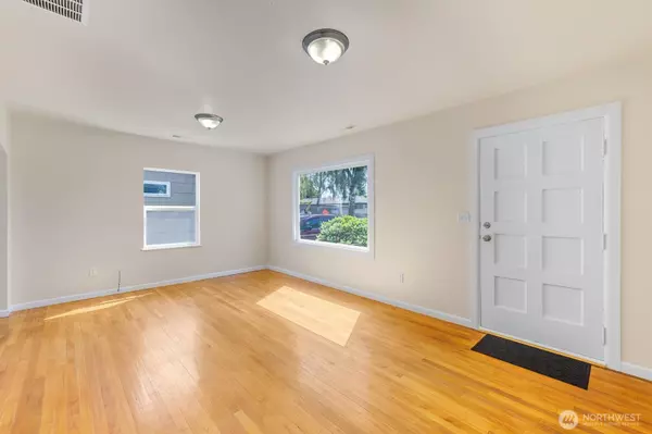 Longview, WA 98632,2938 Washington WAY