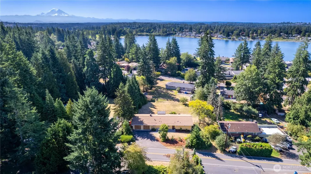 14447 SE 263rd ST, Kent, WA 98042