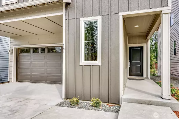 Bremerton, WA 98311,344 NE Shadowhawk LN