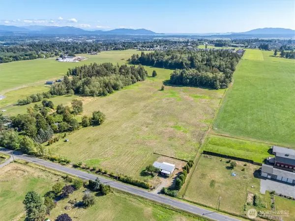 2699 Aldergrove RD, Ferndale, WA 98248